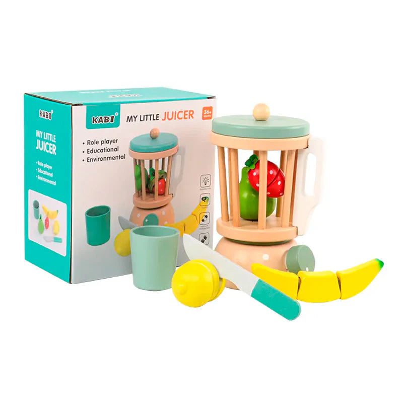 Licuadora de madera estilo montessori